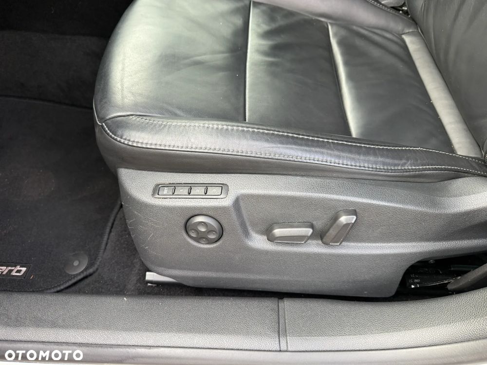 Skoda Superb 2.0 TDI Exclusive - 16