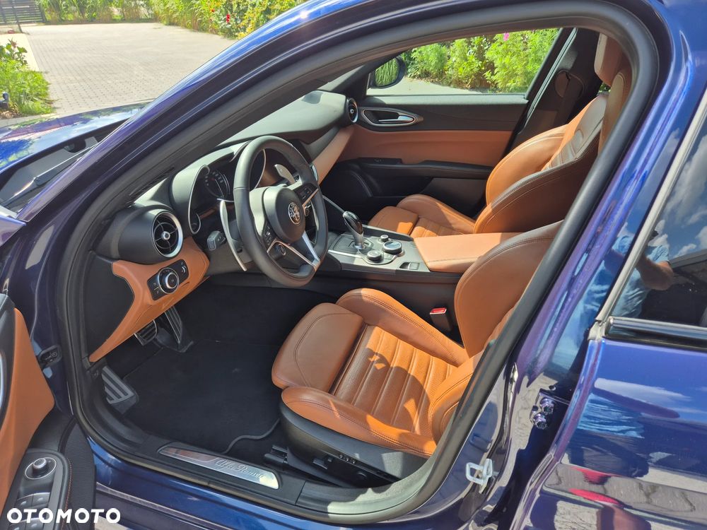 Alfa Romeo Giulia 2.0 Turbo Veloce - 6