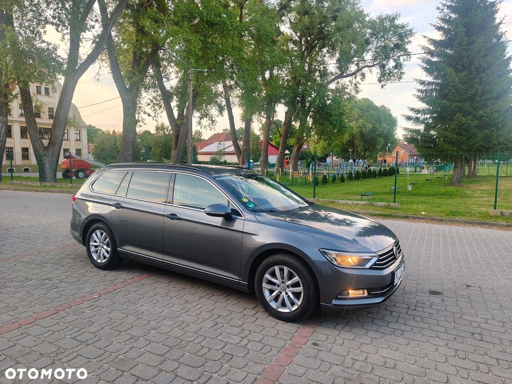 Volkswagen Passat 2.0 TDI (BlueMotion Technology) Comfortline - 25
