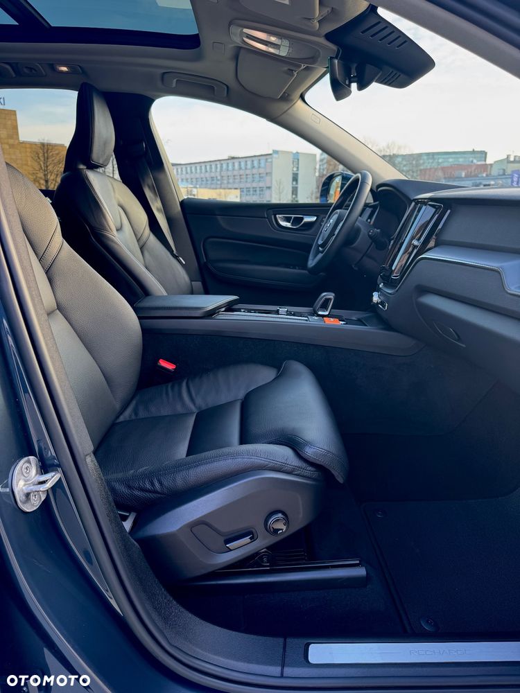 Volvo XC 60 T6 Plug-In Hybrid AWD Inscription - 18