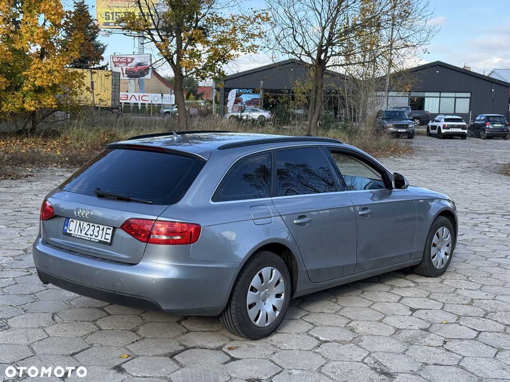 Audi A4 Avant - 4