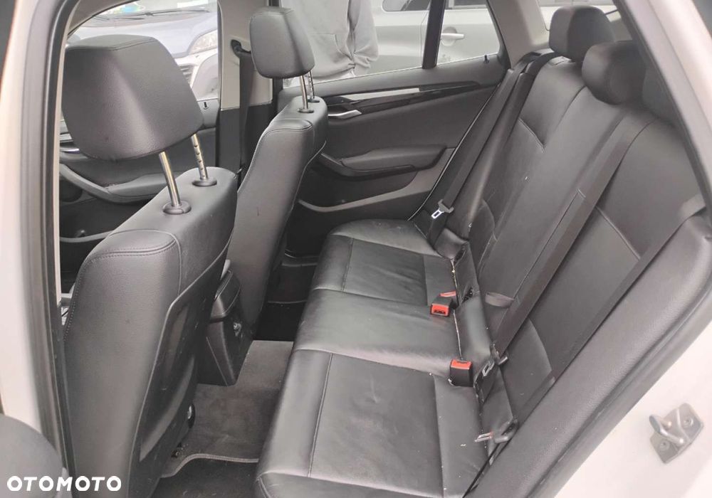 BMW X1 - 11