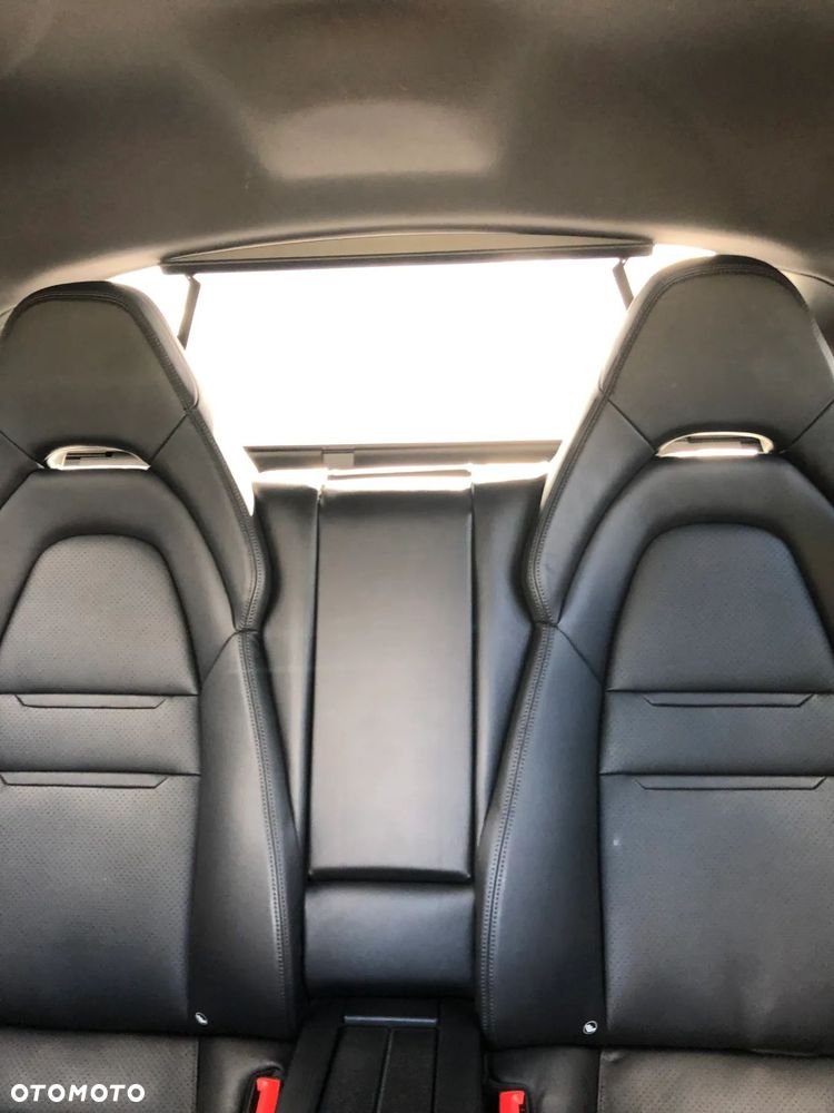 Porsche Panamera - 12