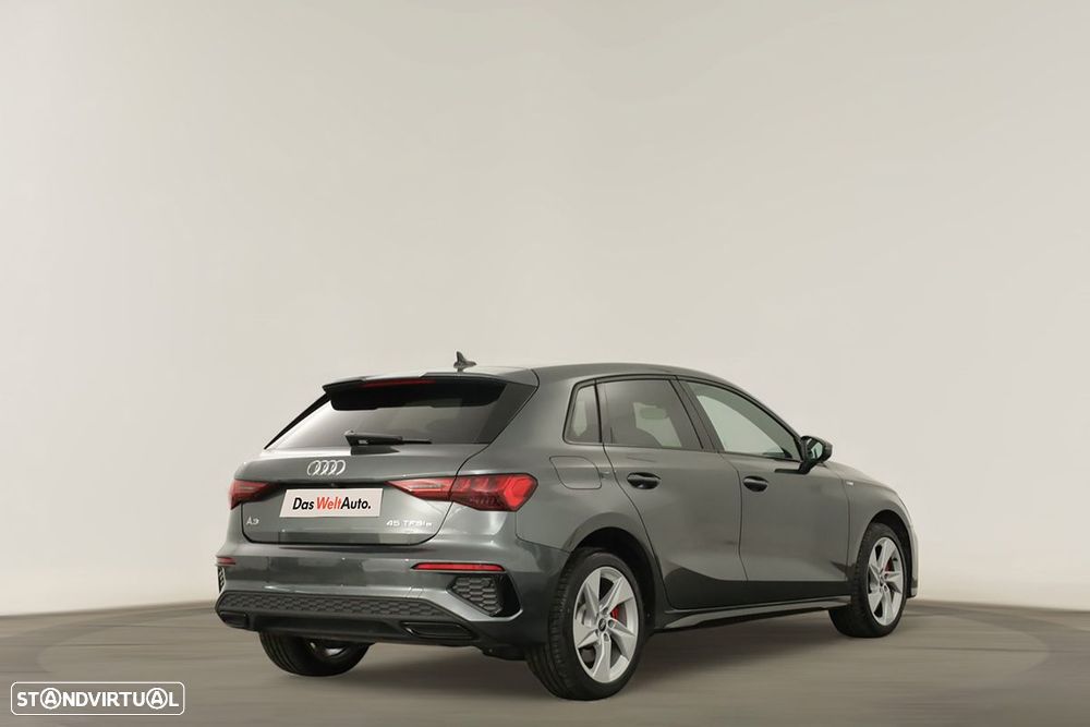 Audi A3 Sportback 45 TFSIe S line - 4