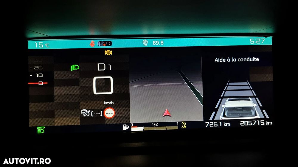 Citroën C4 BlueHDi 130 Stop&Start EAT8 PLUS - 23