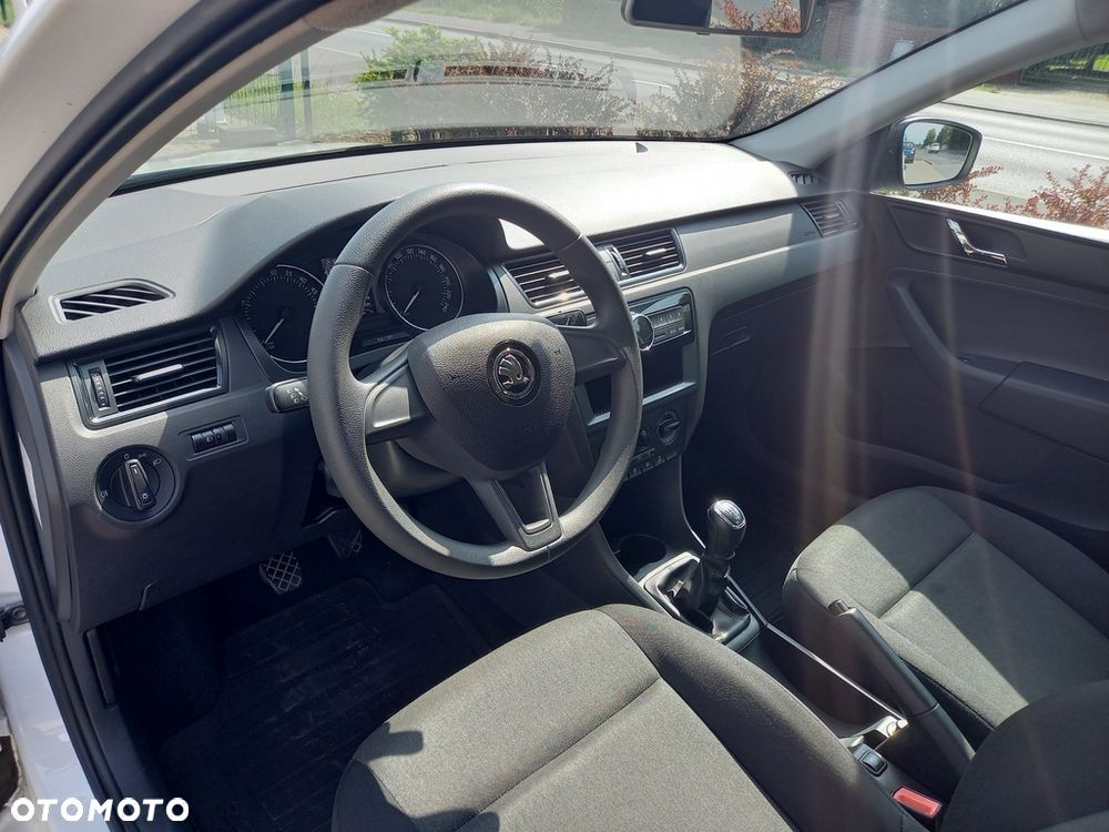 Skoda RAPID - 11