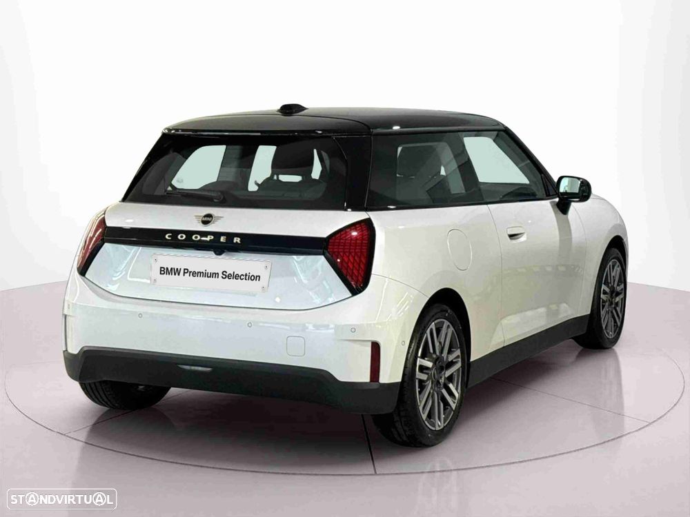 MINI 3 Portas Cooper E Classic S — fotografia 4