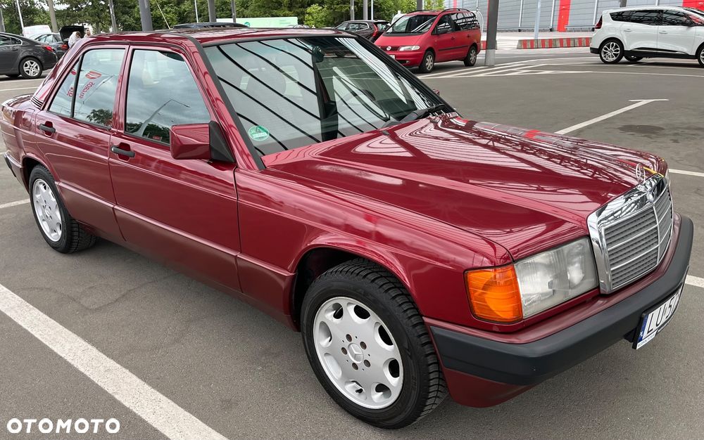 Mercedes-Benz W201 (190) - 8