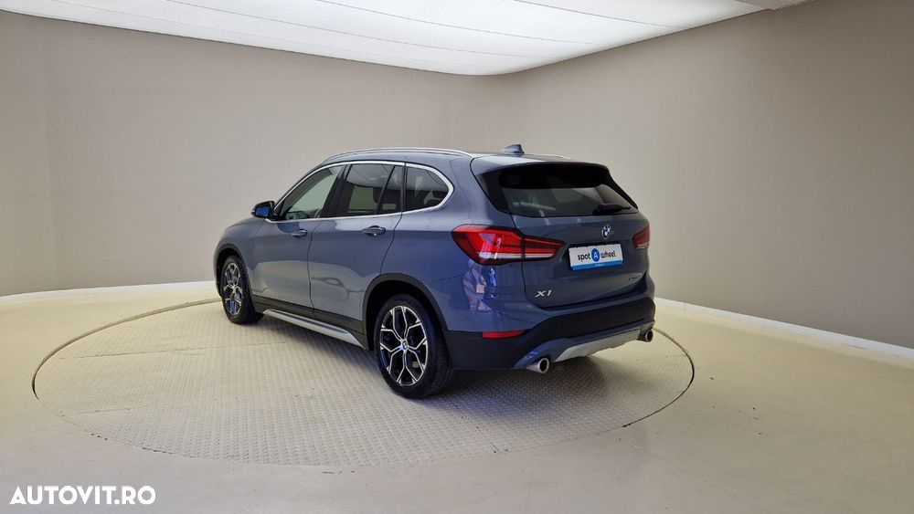 BMW X1 - 10