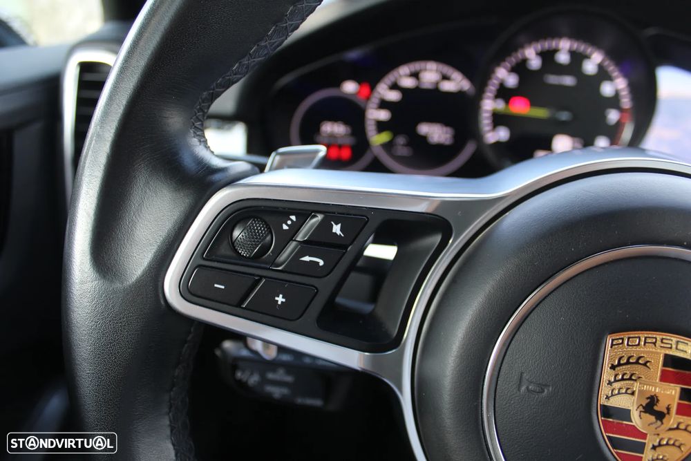 Porsche Cayenne Coupé E-Hybrid Platinum Edition - 16