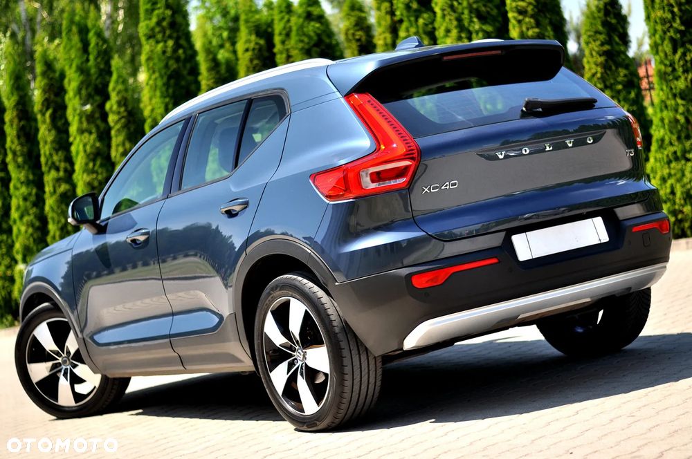 Volvo XC 40 T3 Momentum Pro - 12