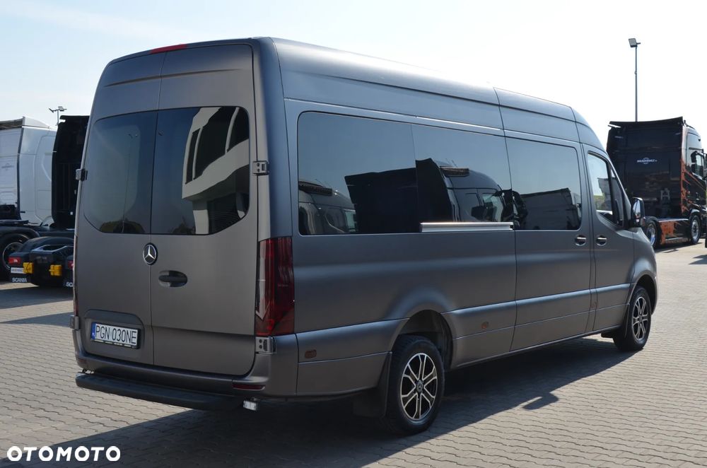 Mercedes-Benz Sprinter - 8