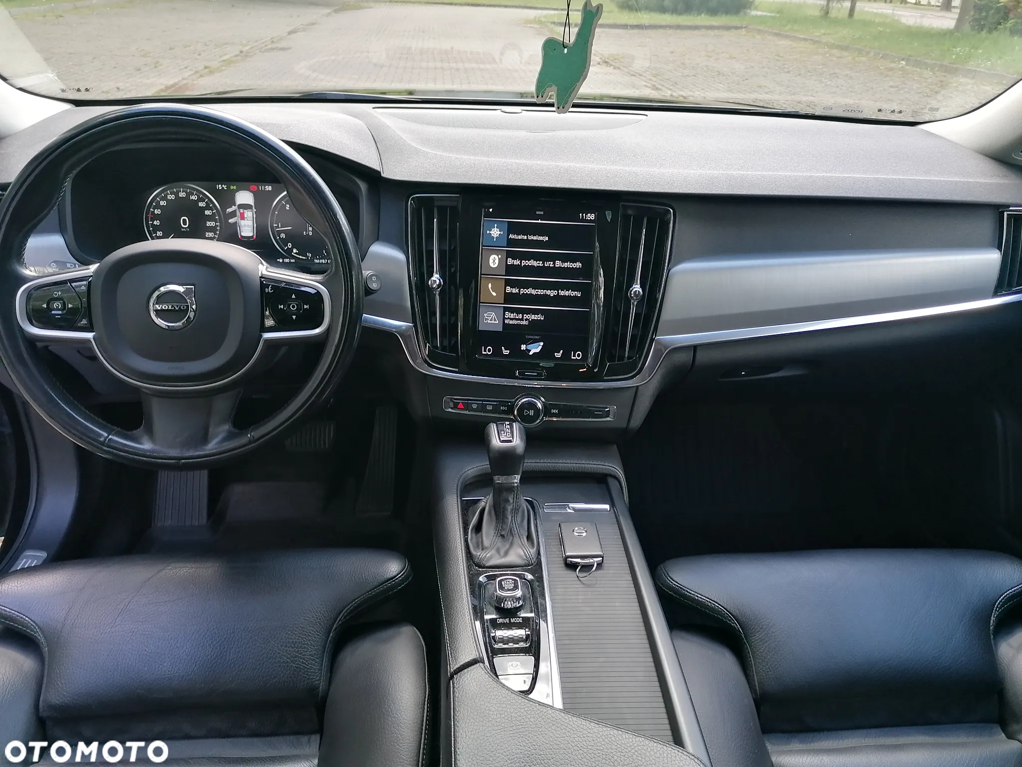 Volvo V90 D4 Momentum - 12