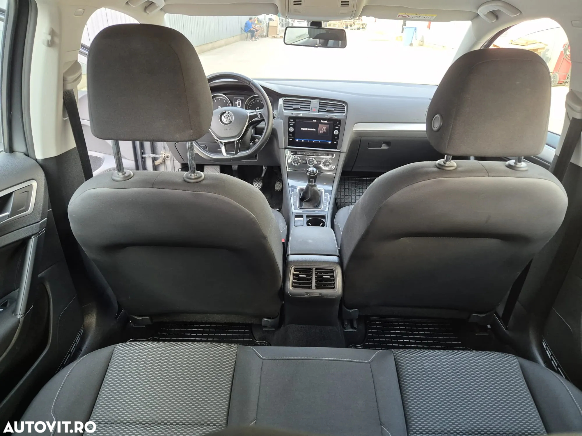 Volkswagen Golf - 14