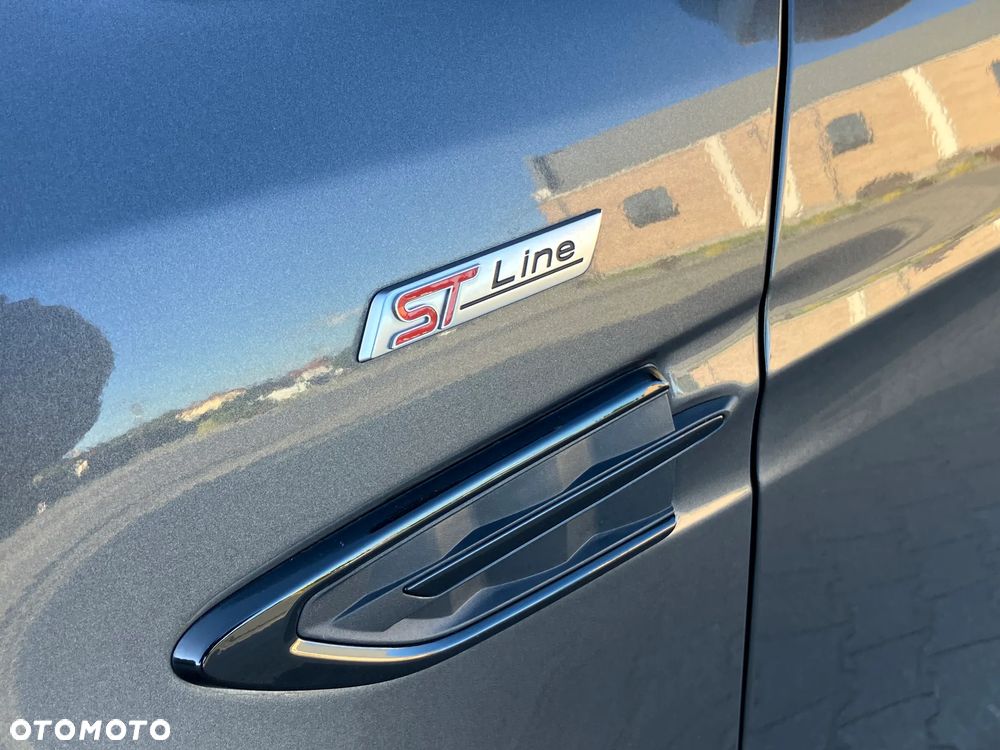 Ford Kuga 1.5 EcoBoost FWD ST-Line ASS GPF - 4