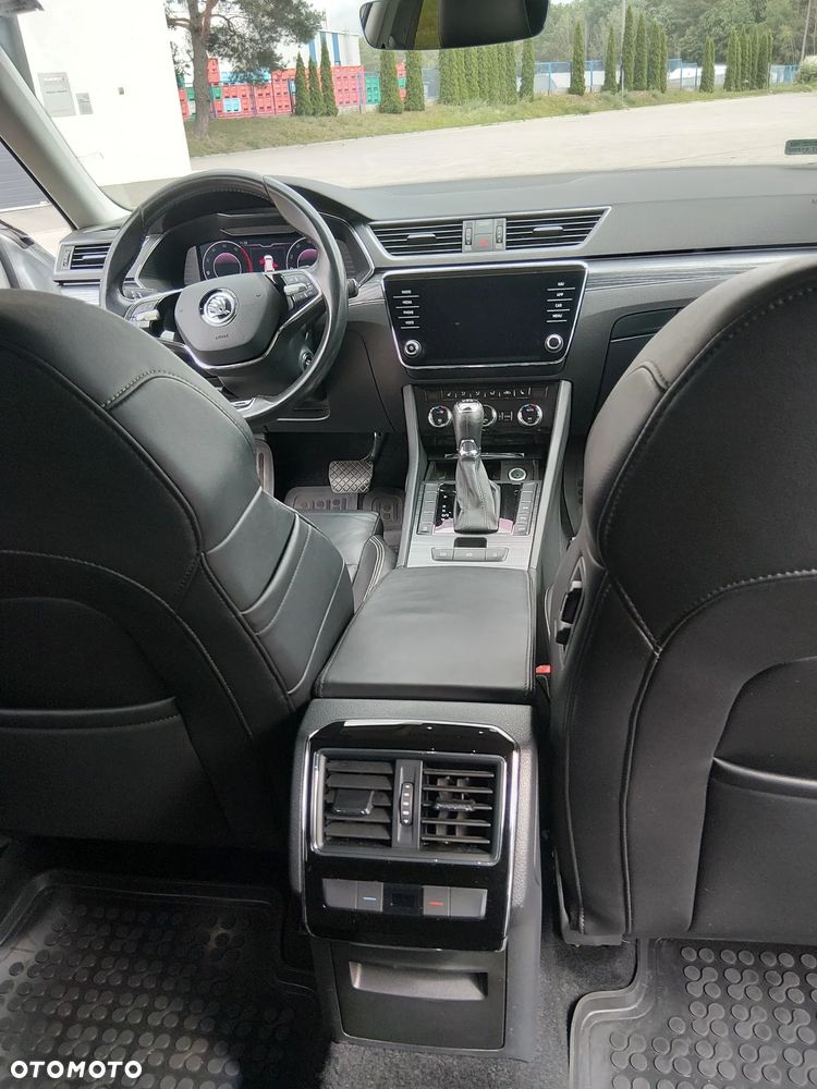 Skoda Superb 2.0 TDI SCR Style DSG - 7