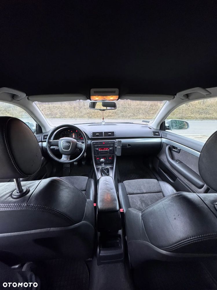 Audi A4 Avant 2.0 TDI - 22