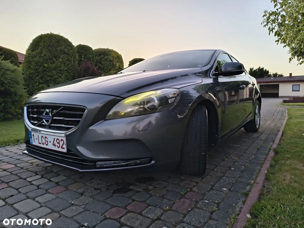 Volvo V40 D2 Summum - 31
