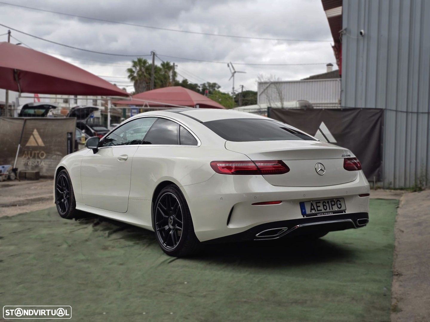 Mercedes-Benz E 220 d AMG Line - 4