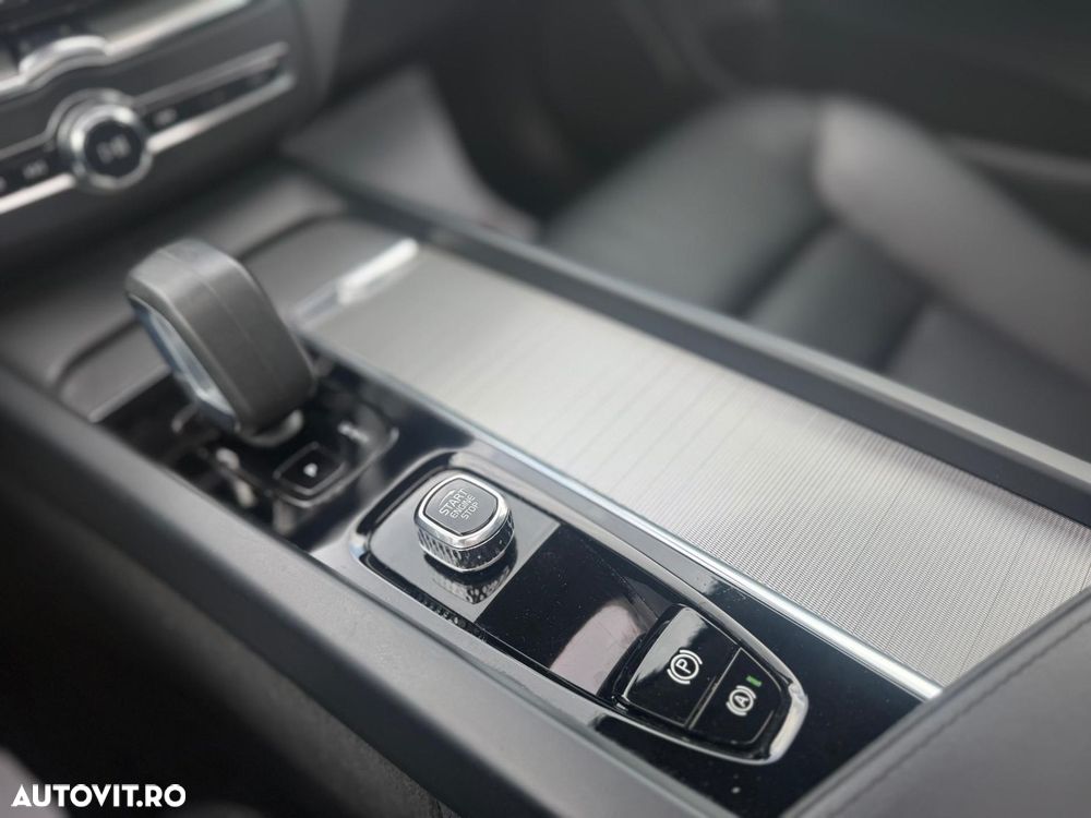 Volvo XC 60 Recharge T6 Twin Engine eAWD Inscription Expression - 15