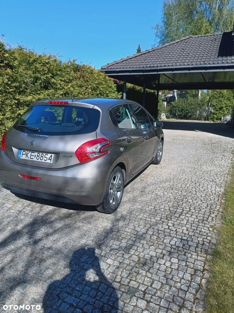 Peugeot 208 PureTech 82 Allure - 3
