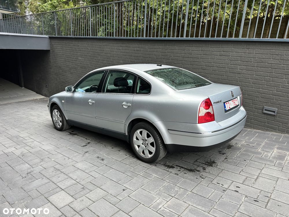 Volkswagen Passat 2.8 V6 4Mot Highline Tiptr - 6