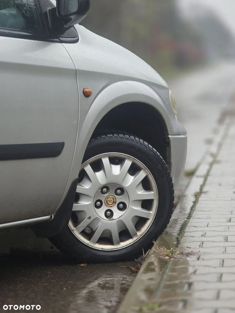 Chrysler Voyager 2.4 SE - 36