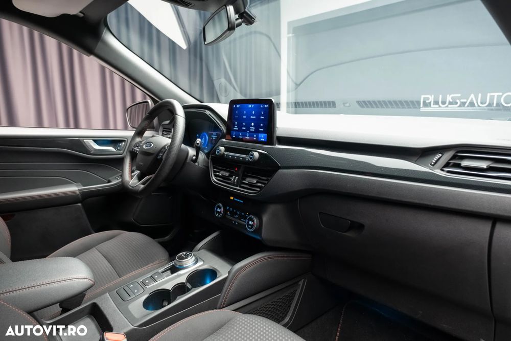 Ford Kuga 2.5 Duratec FHEV ST-LINE - 12