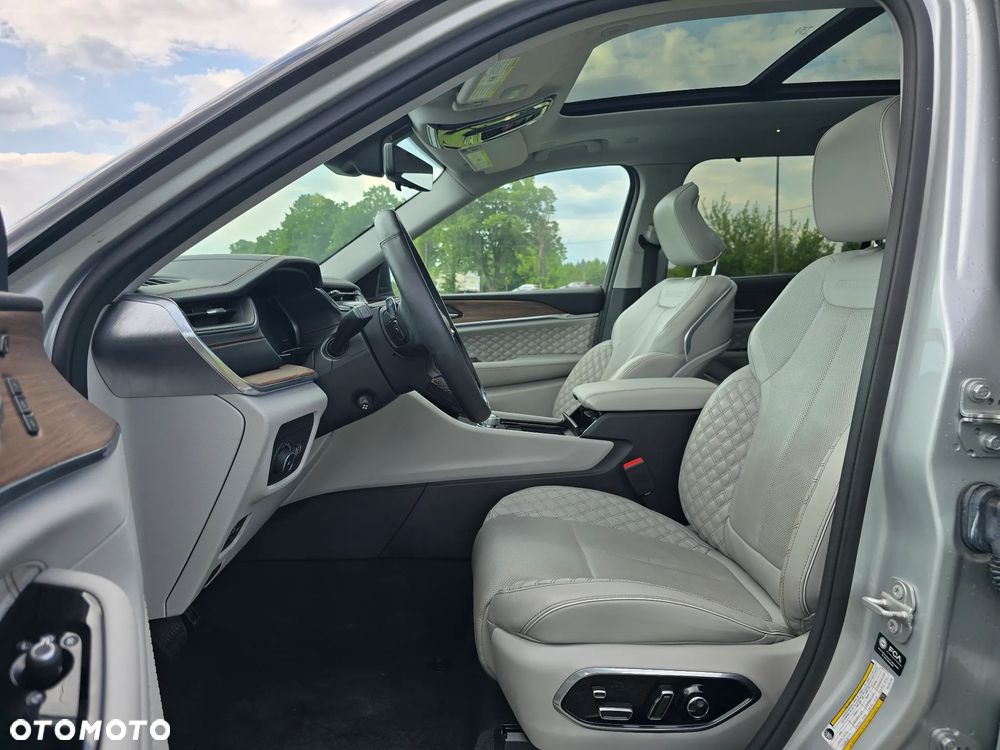 Jeep Grand Cherokee 3.6 V6 Summit - 36