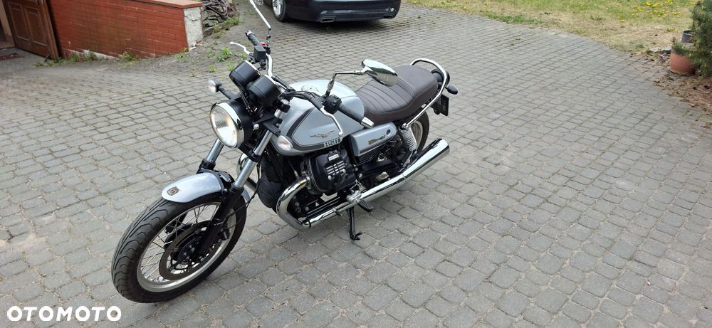 Moto Guzzi V7 - 4