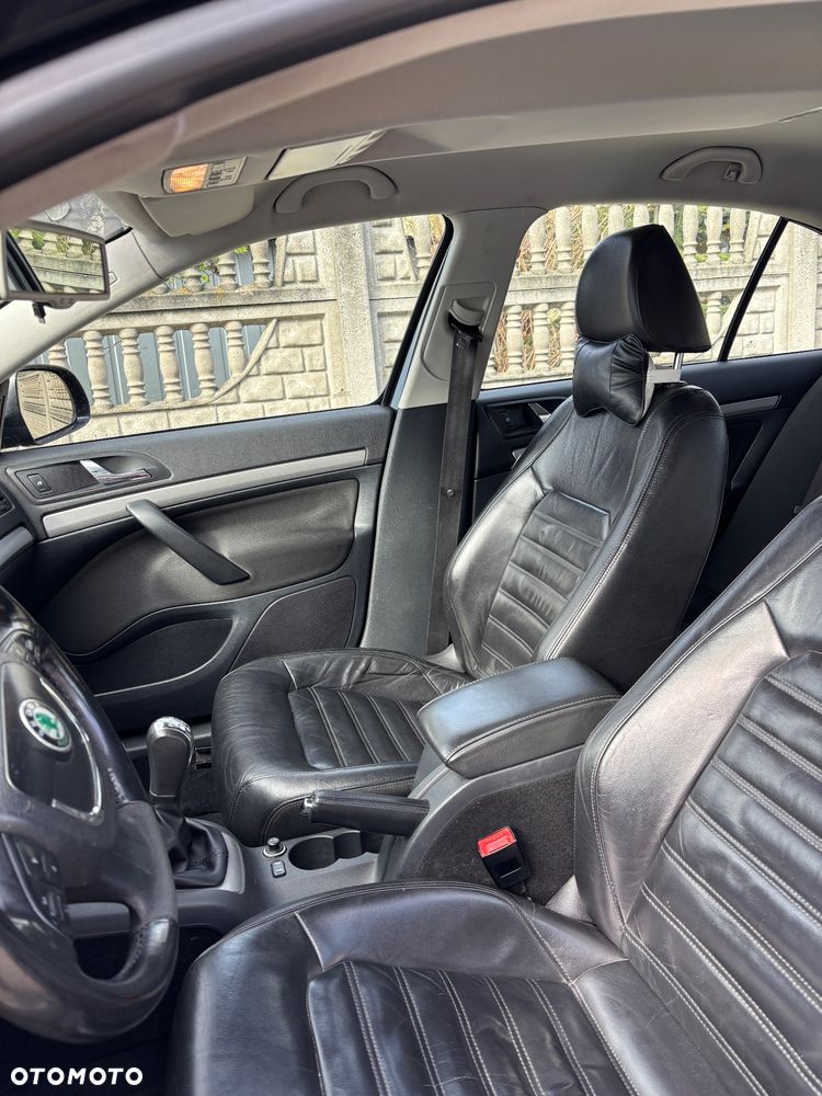 Skoda Octavia 1.4 TSI Ambiente - 12