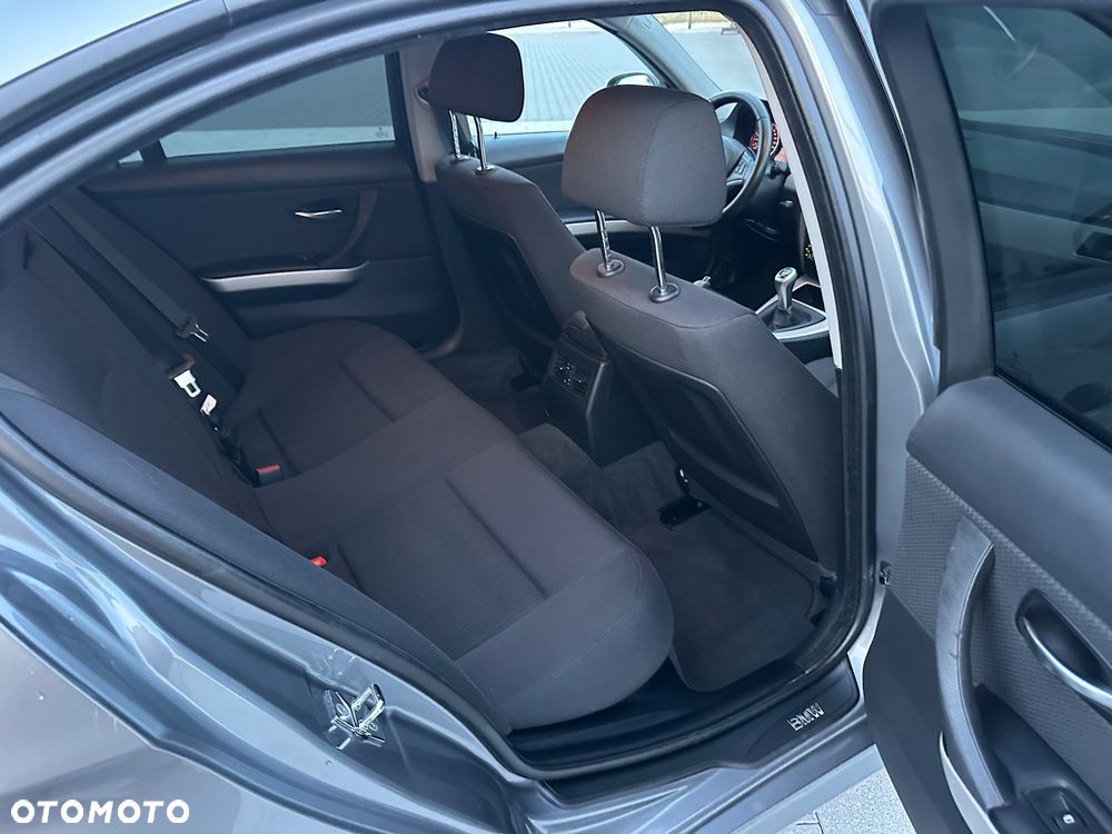 BMW Seria 3 320d DPF Edition Fleet Lifestyle - 18