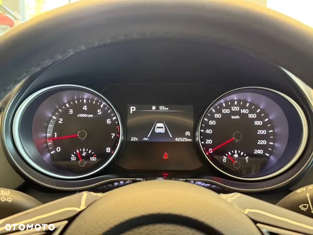 Kia Ceed 1.5 T-GDI M DCT - 14