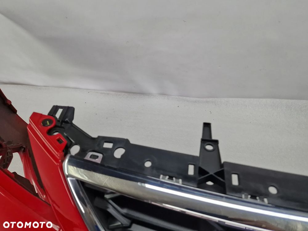 SEAT LEON 3 III 5F0 LIFT FR 16- KOMPLETNY ZDERZAK PRZEDNI PRZÓD + GRILL + KRATKA ŚRODKOWA , ŁADNY , KOLOR CZERWONY , NR 5F0807221AB / 5F0807221AJ , NR AUKCJI NZ971 - 20