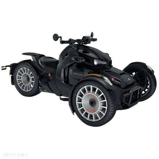 Can-Am Ryker 900 - 1