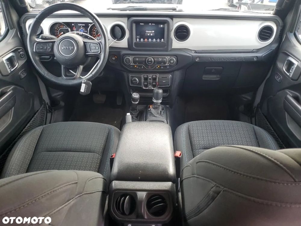 Jeep Wrangler - 7