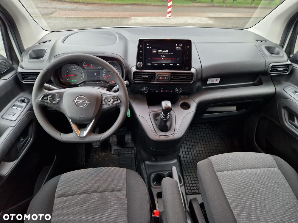 Opel Combo Maxi Brygadówka 5 Osób - 34