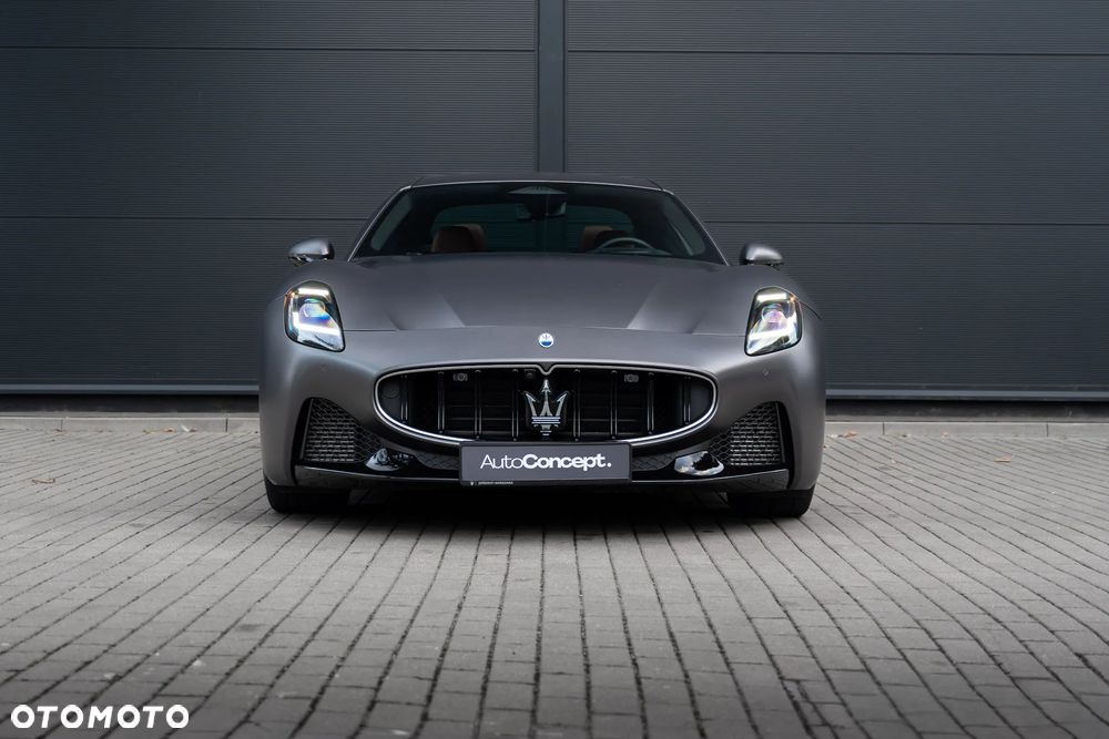 Maserati GranTurismo Modena - 2