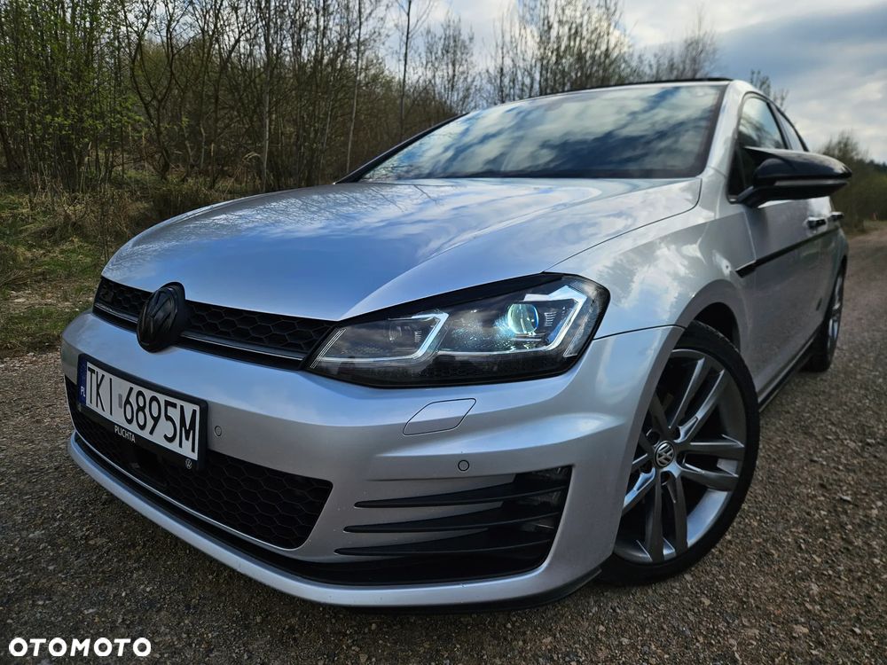 Volkswagen Golf 2.0 TDI BMT Highline DSG - 1