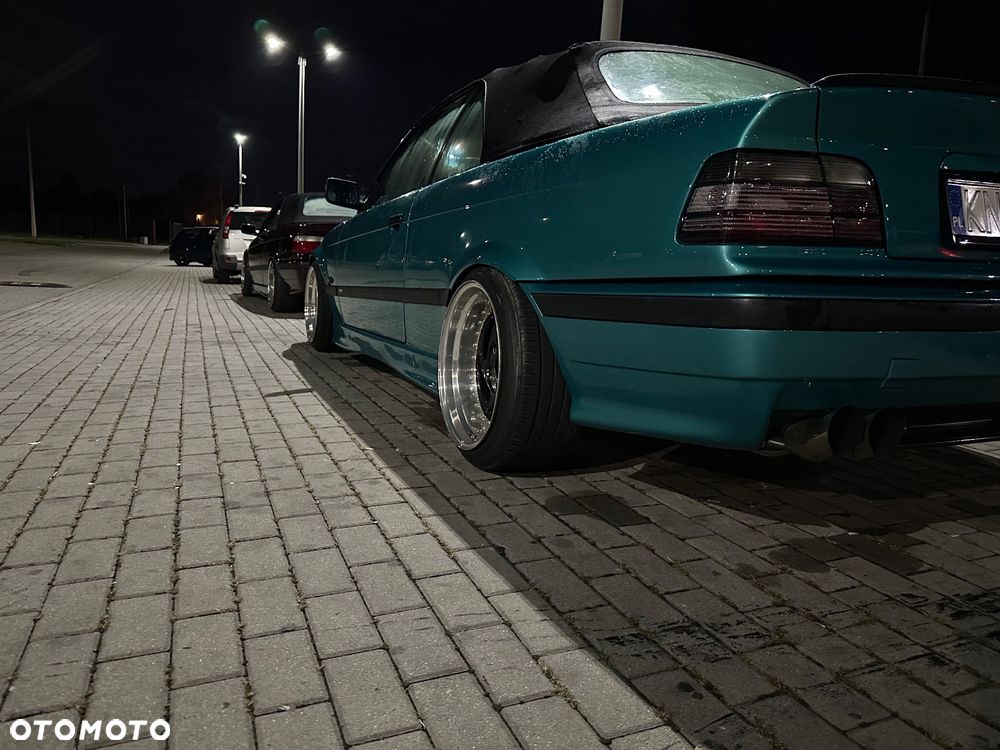 BMW Seria 3 328i Cabriolet - 6