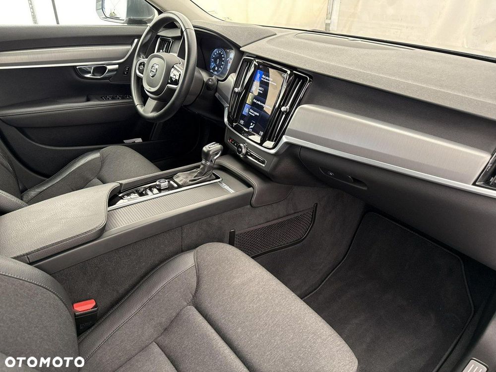 Volvo V90 - 25