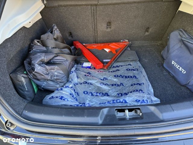 Volvo V40 T3 Drive-E Inscription - 9