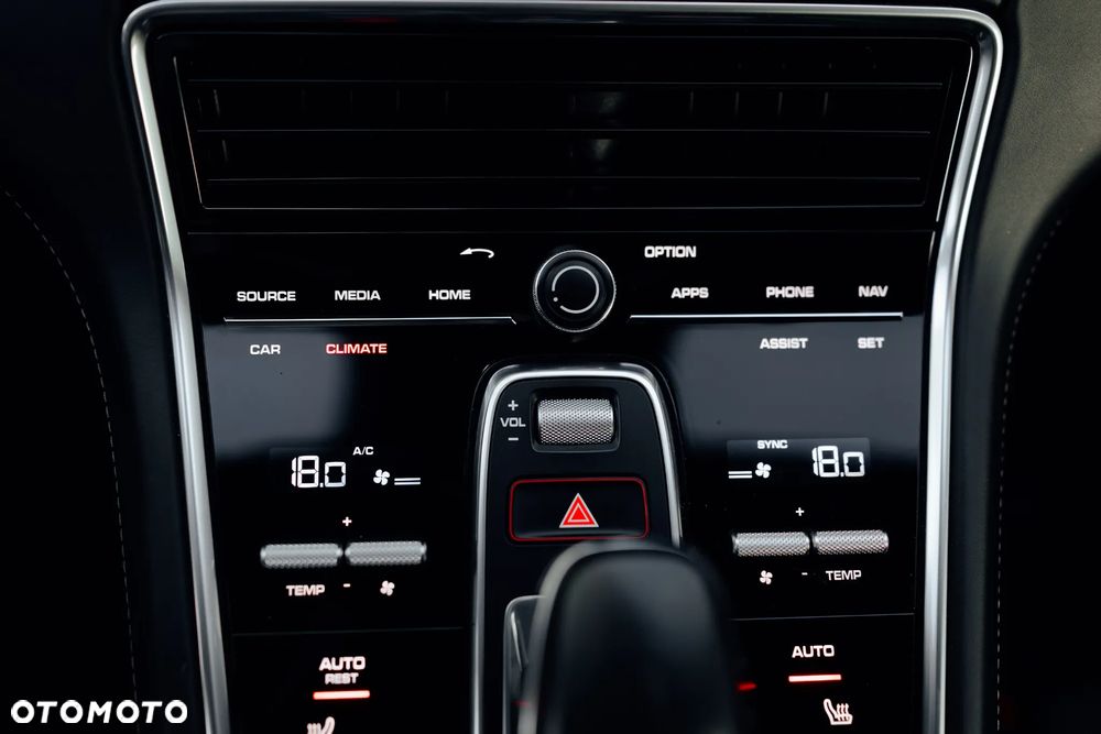 Porsche Panamera GTS GPF Sport Turismo - 28