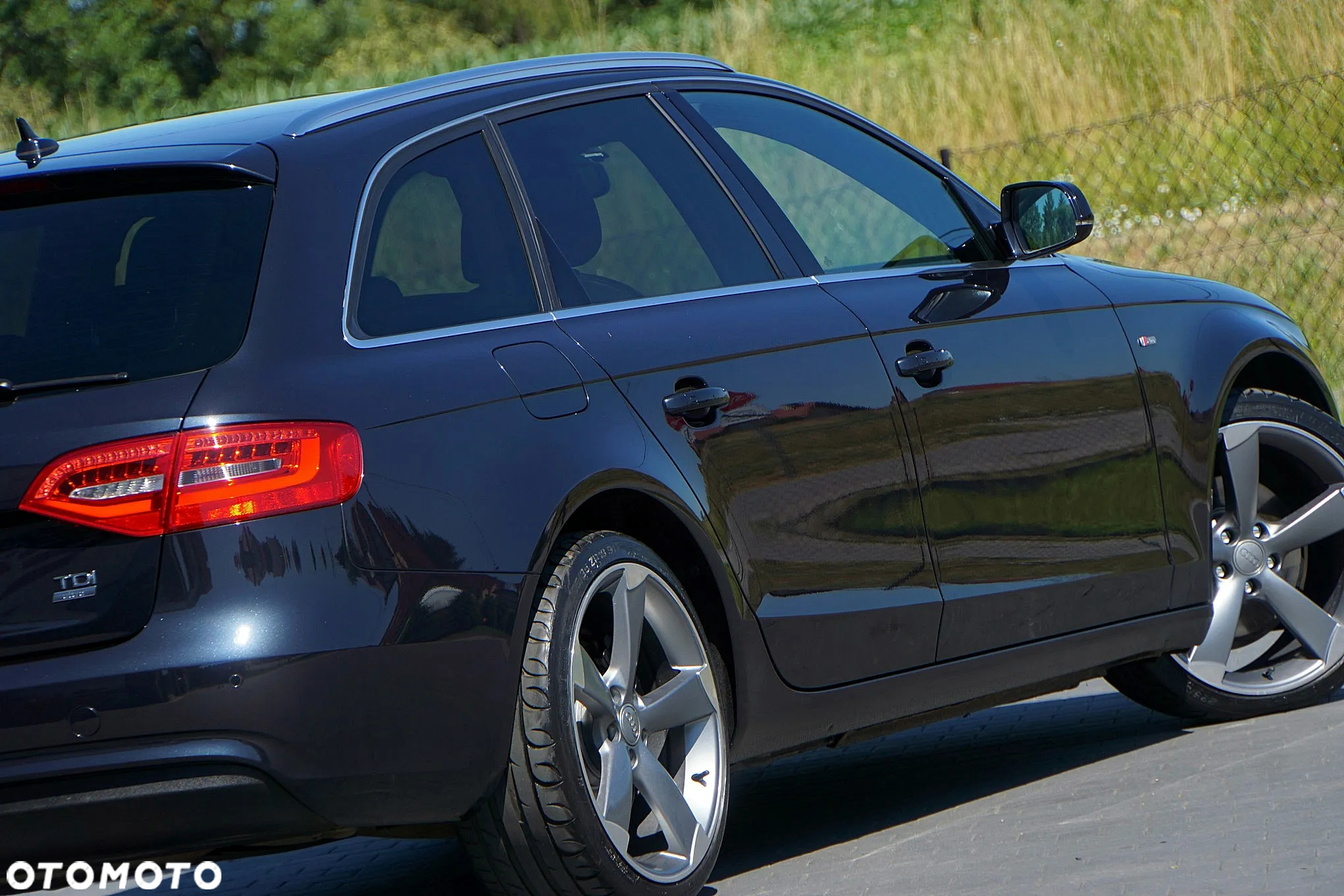 Audi A4 Avant 2.0 TDI ultra sport - 14