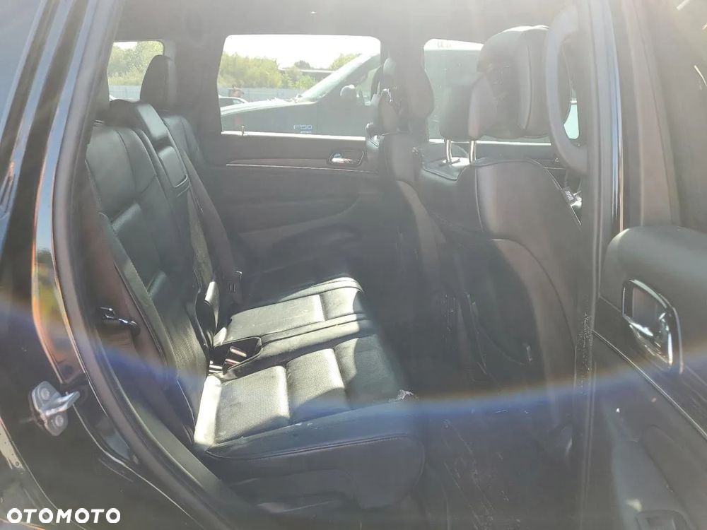 Jeep Grand Cherokee - 11