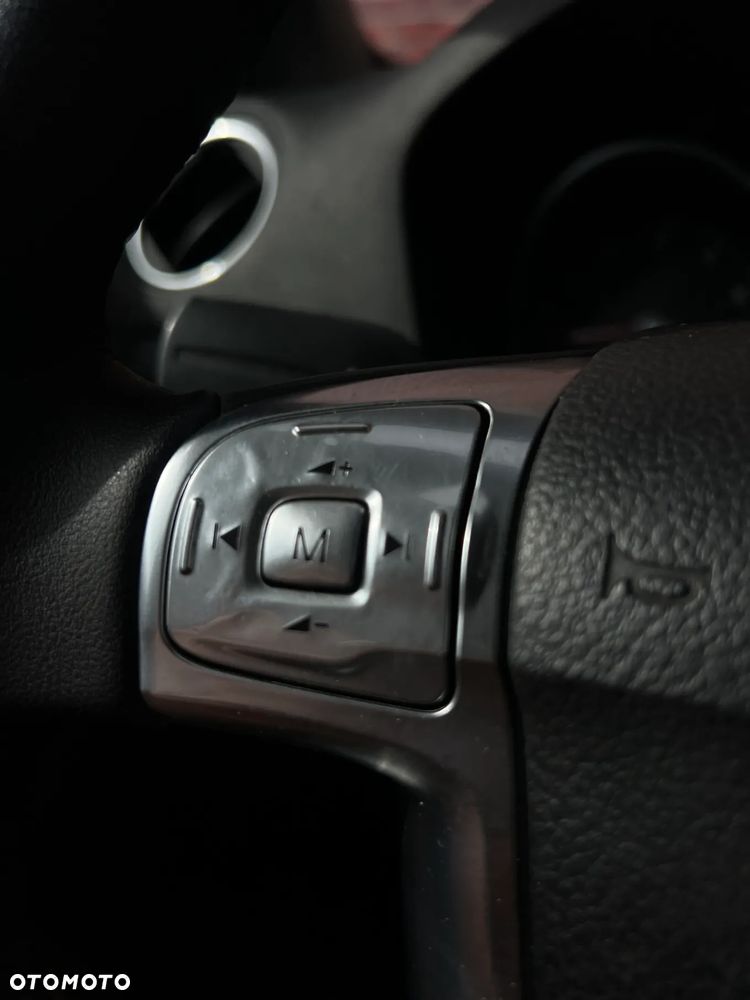 Ford Mondeo - 26