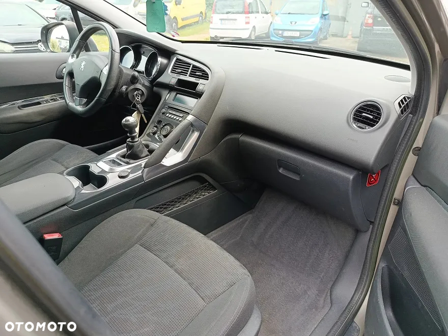 Peugeot 3008 - 12