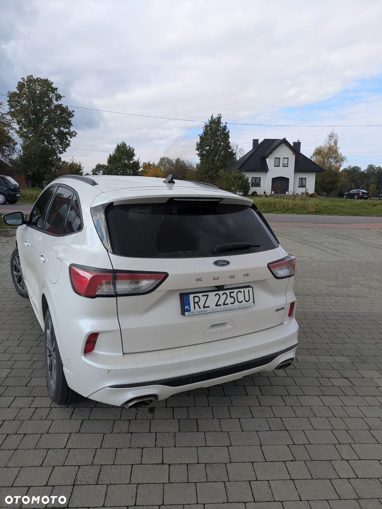 Ford Kuga 2.5P PHEV FWD ST-Line - 3