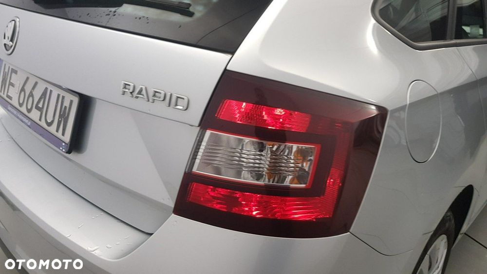 Skoda RAPID - 12