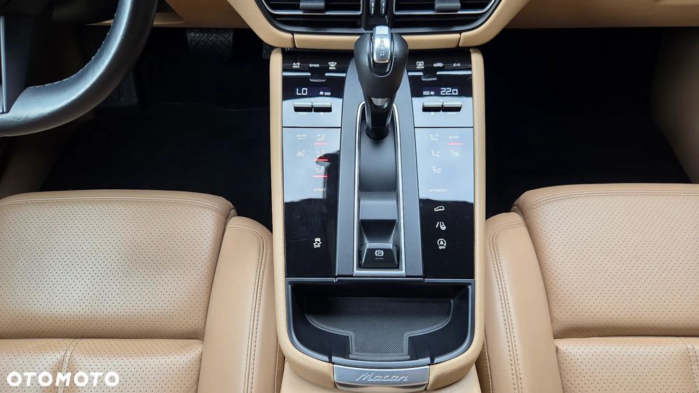 Porsche Macan Standard - 21